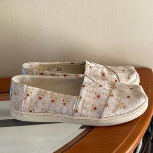 TOMS ALPARGATA REINDEER SLIP ONS YOUTH SIZE 3